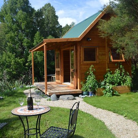 Sunrise Cabin At First Light Rangihaeata Retreat 塔卡卡 外观 照片