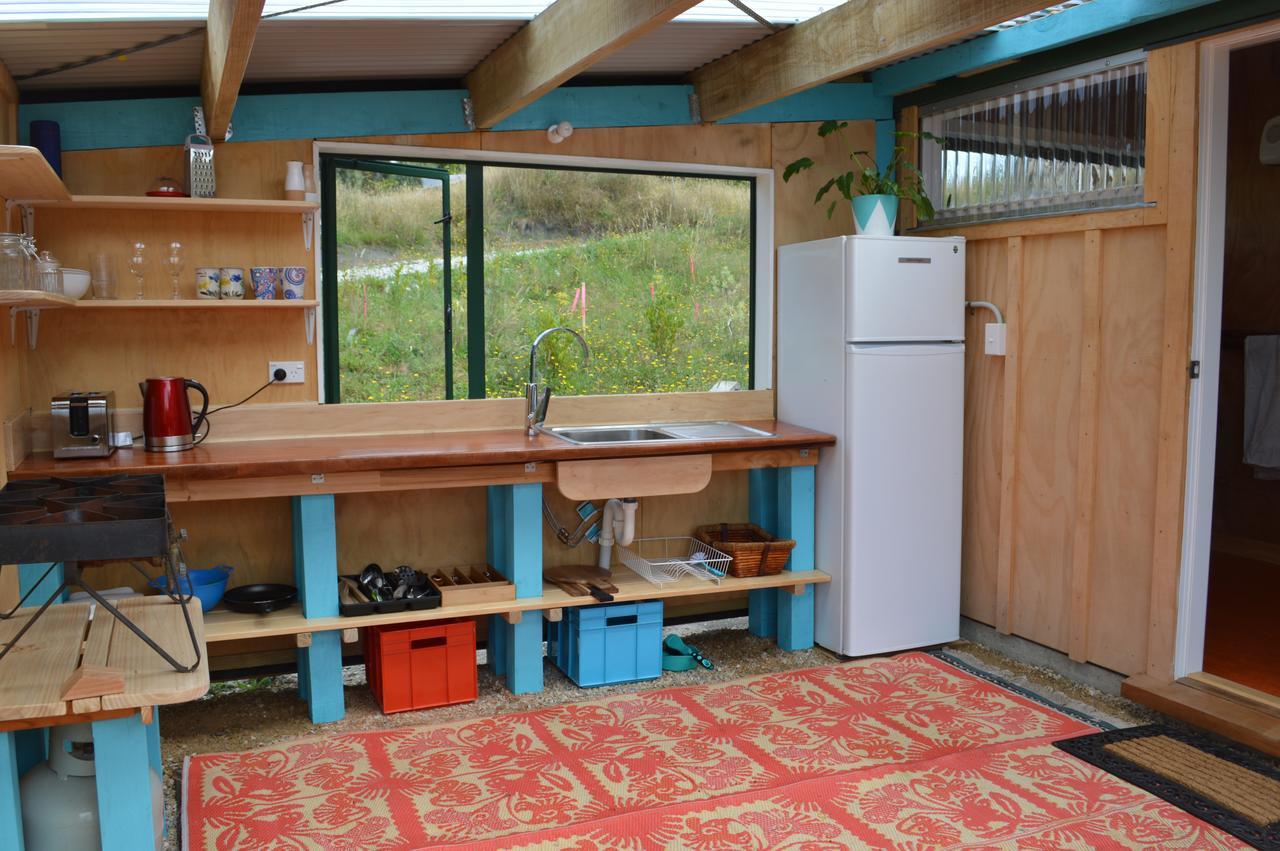 Sunrise Cabin At First Light Rangihaeata Retreat 塔卡卡 外观 照片